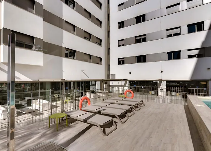 Livensa Living Studios Valencia Marina Real